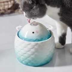 宠物用品陶瓷饮水机猫咪循环饮水流动陶瓷猫咪饮水器鱼形饮水机